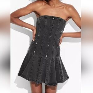 Beautiful Strapless Pleated Denim Dress